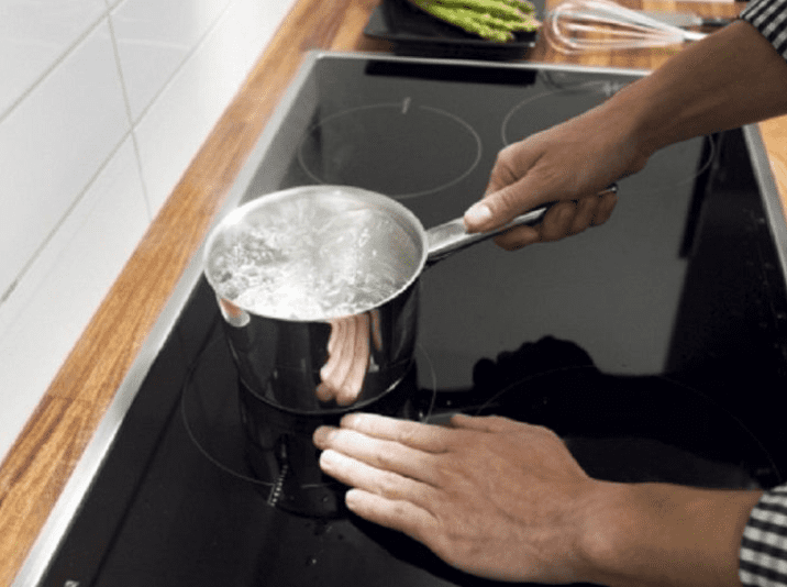 Bếp từ không nhận nồi: nguyên nhân và cách khắc phục