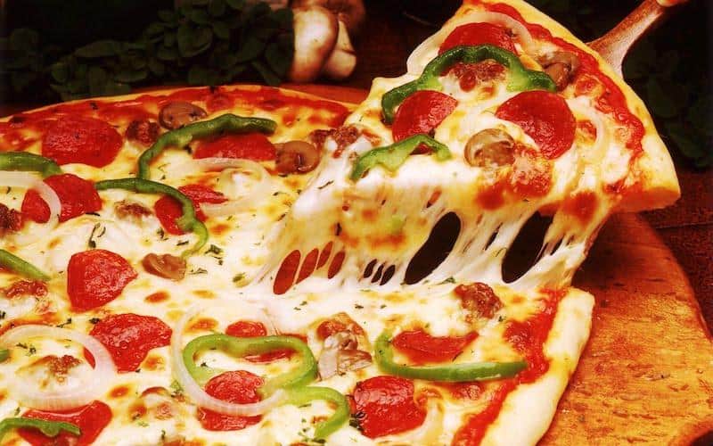 Pizza tự tay chế biến từ nồi chiên không dầu