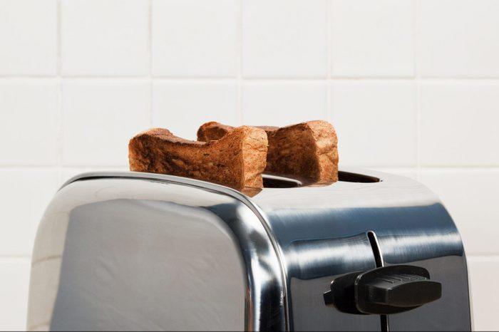 Làm thế nào để làm sạch một máy nướng bánh mì