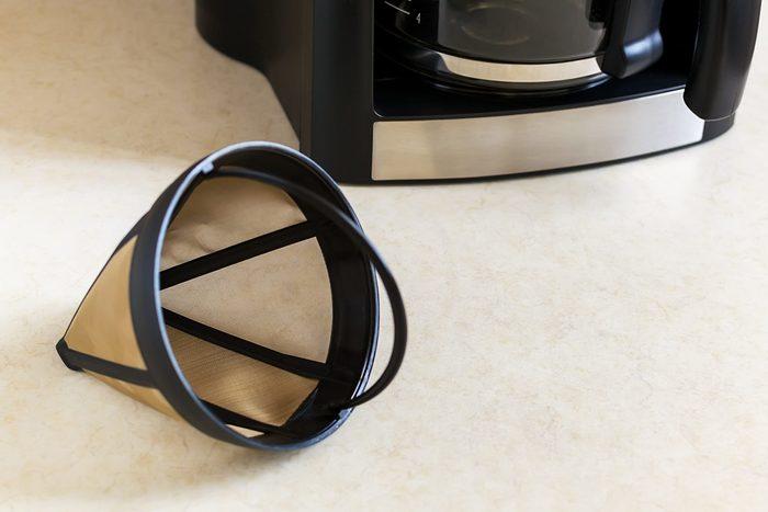 Làm thế nào để làm sạch một bộ lọc cà phê