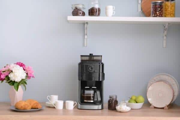 Quầy cà phê hoặc trà - Một trong những không gian chill cho nhà bếp