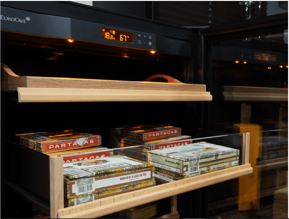 tủ bảo quản cigar eurocave