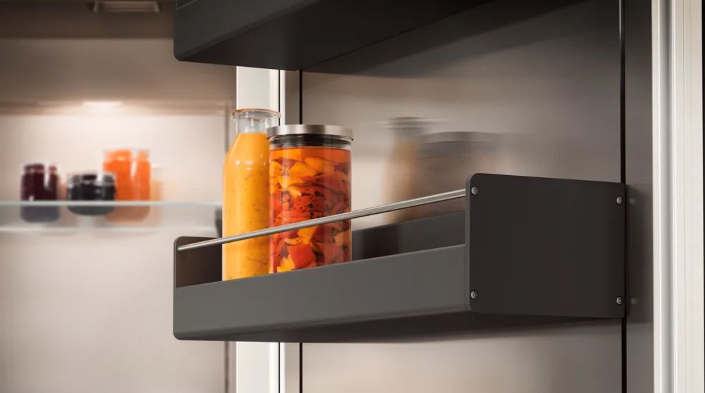 Tủ lạnh âm tủ Gaggenau 357 lít RC462305 Vario series 400 - công nghệ kháng khuẩn khử mùi