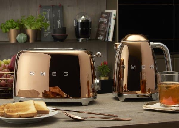 Ấm Đun Nước Siêu Tốc SMEG KLF03RGEU Rose Gold