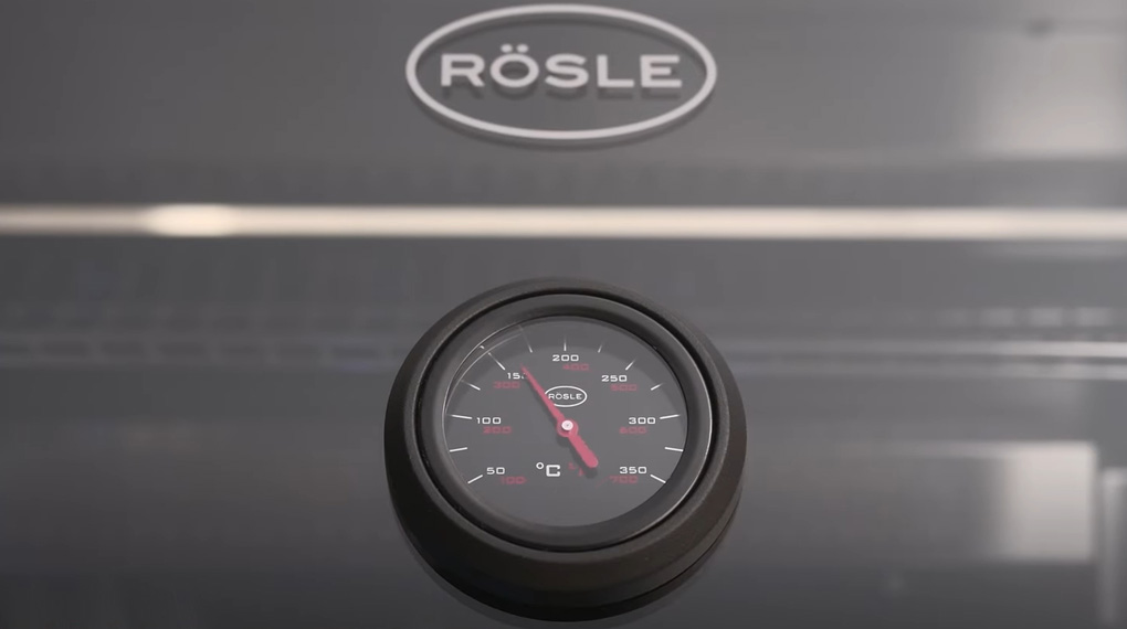 Bếp nướng gas Rösle ALLFLAME Hero 6 28000 W-Nhiệt kế lớn hiển thị độ F và độ C Bếp nướng gas Rösle ALLFLAME Hero 6 28000 W-Nhiệt kế lớn hiển thị độ F và độ C