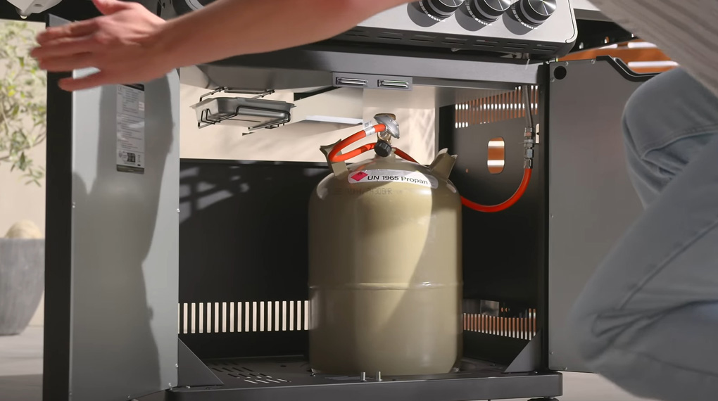 Bếp nướng gas Rösle ALLFLAME Hero 6 28000 W-Không gian lưu trữ bình gas 11 kg Bếp nướng gas Rösle ALLFLAME Hero 6 28000 W-Không gian lưu trữ bình gas 11 kg