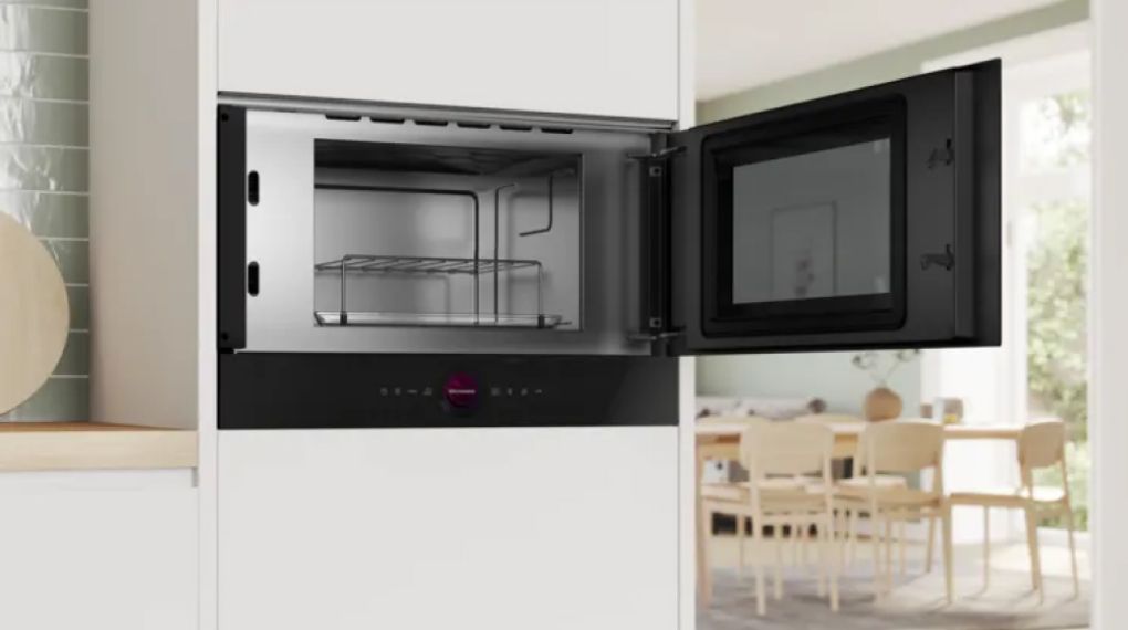 Lò vi sóng kèm nướng Bosch BEL7321B1 Series 8 Accent Line âm tủ - giải pháp nấu nướng hoàn hảo cho mọi gia đình