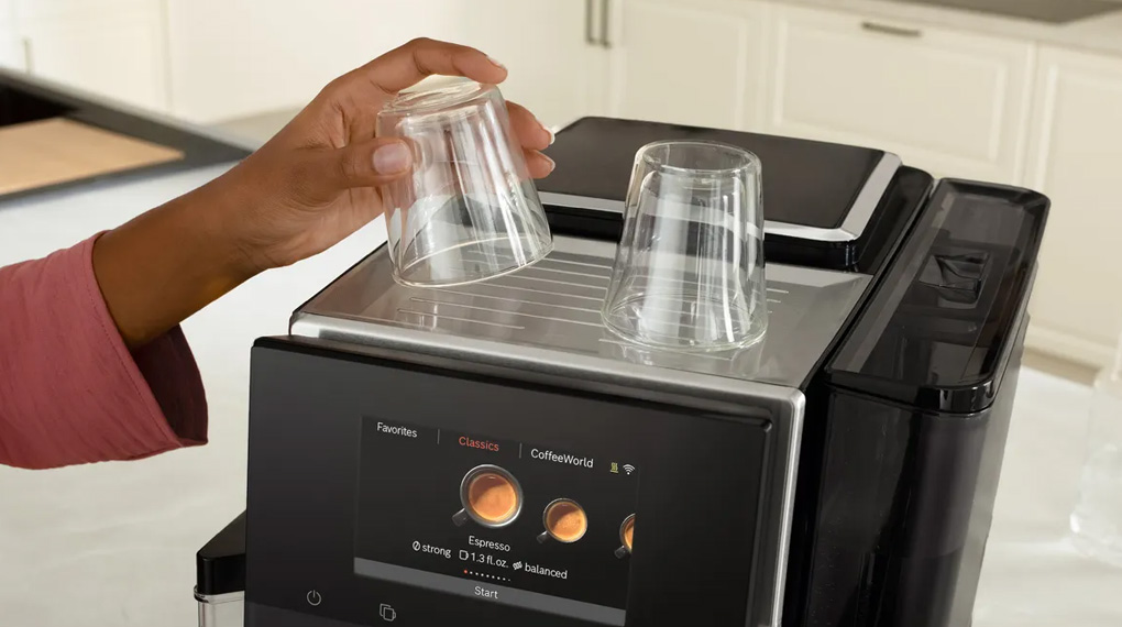 Máy pha cà phê tự động Bosch TQE80703 VeroCafe Series 8-hâm nóng cốc Active Cup Warmer Máy pha cà phê tự động Bosch TQE80703 VeroCafe Series 8-hâm nóng cốc Active Cup Warmer