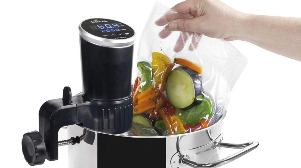 Máy sous vide Lacor Precise có thể hoạt động trong nồi/ thùng chứa có dung tích 30 lít