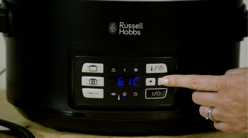 Nồi nấu chậm Russell Hobbs đạt chứng nhận LFGB (Đức), FDA (Mỹ) và tiêu chuẩn an toàn điện SGS