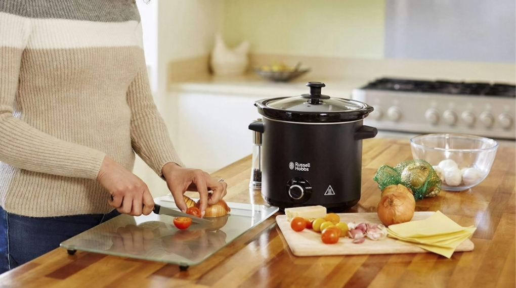 Chỉ nên cho thực phẩm vào khoảng 1/2 đến 2/3 dung tích nồi nấu chậm