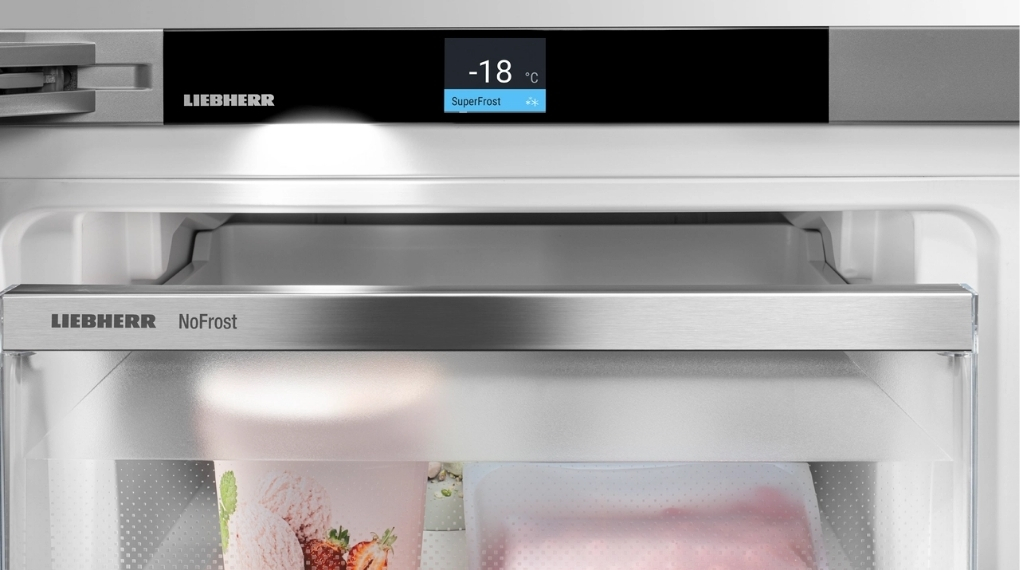 Tính năng SuperFrost đẩy nhanh quá trình đóng băng qua việc giảm nhiệt độ xuống mức âm 32°C